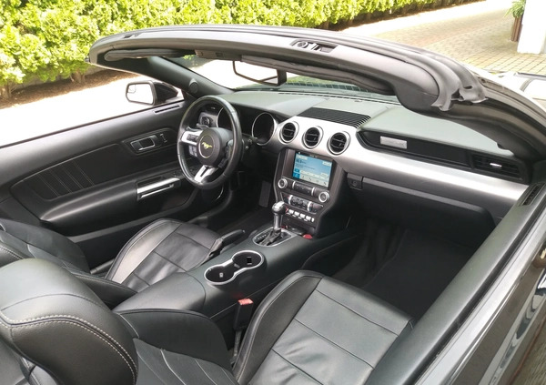 Ford Mustang cena 93000 przebieg: 100000, rok produkcji 2018 z Mogilno małe 326